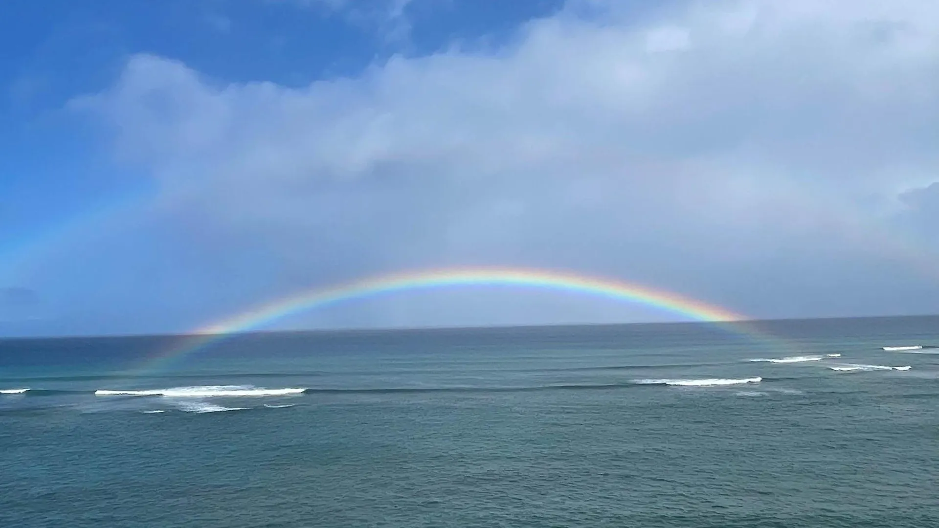 Oceanfront Escape, Molokai Views & Tropical Breezes Daire Kahana 0*,  ABD