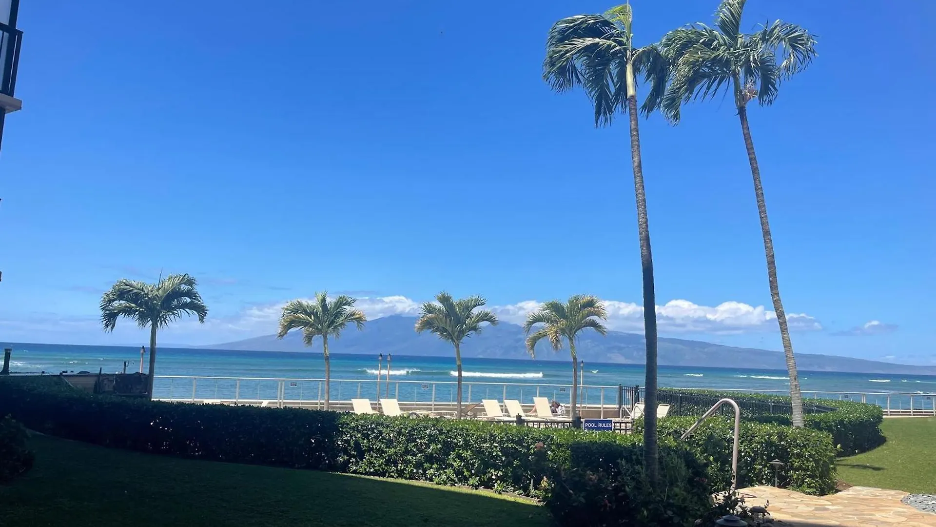 Oceanfront Escape, Molokai Views & Tropical Breezes Daire Kahana 0*,